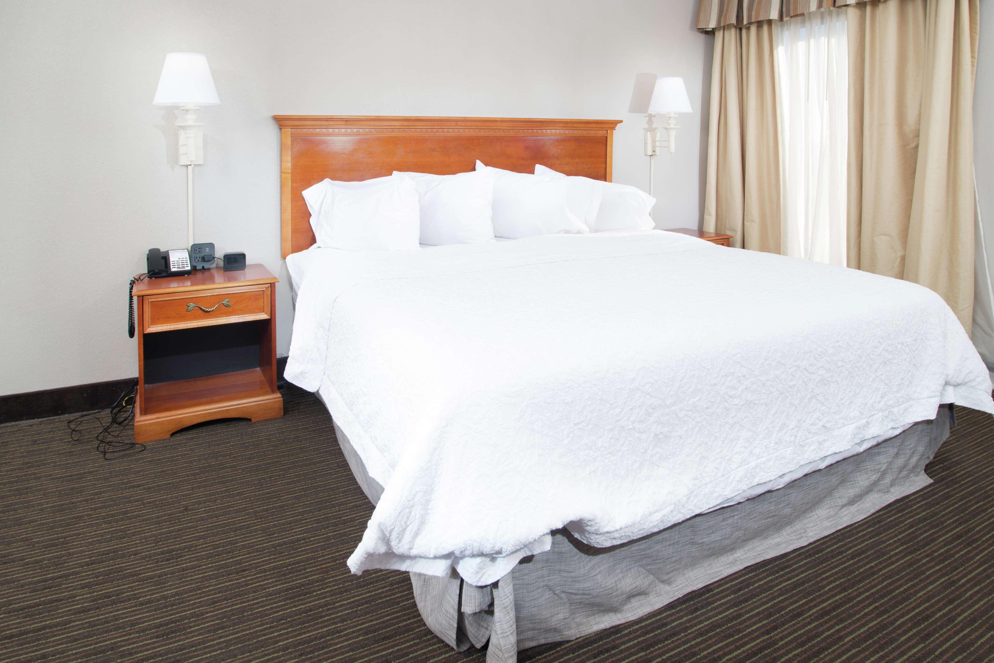 Hampton Inn Linden Εξωτερικό φωτογραφία
