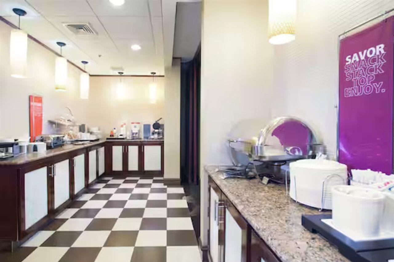 Hampton Inn Linden Εξωτερικό φωτογραφία