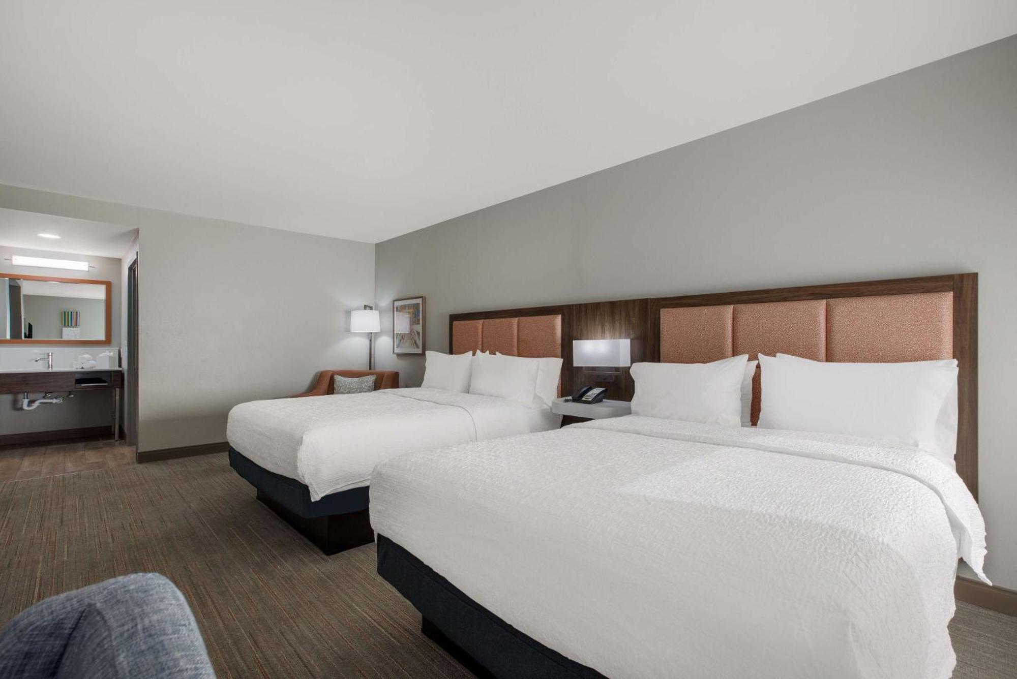 Hampton Inn Linden Εξωτερικό φωτογραφία