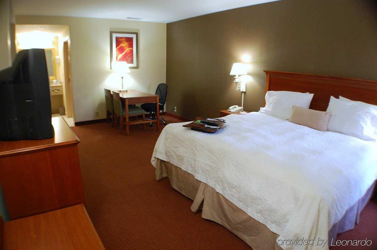 Hampton Inn Linden Δωμάτιο φωτογραφία