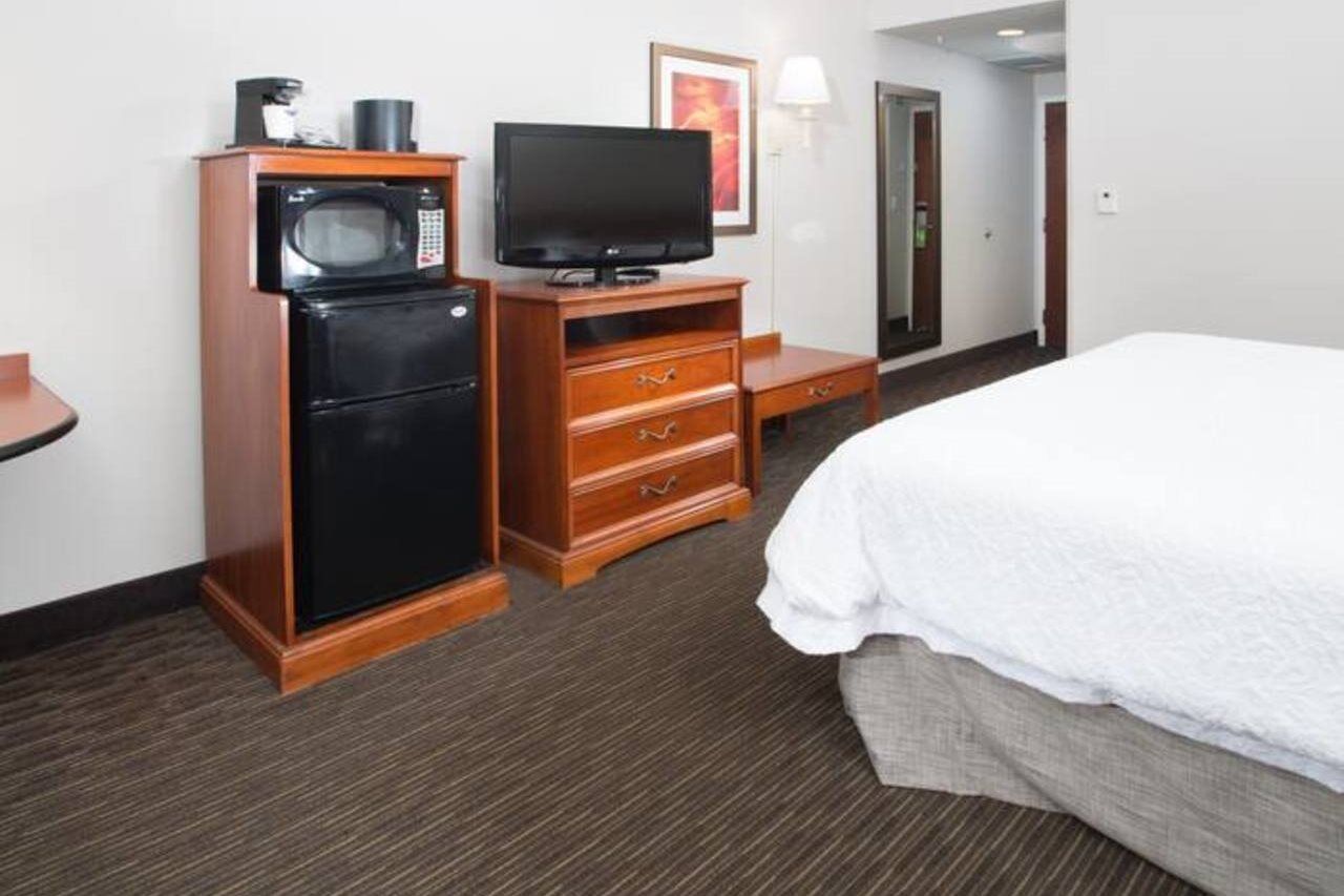 Hampton Inn Linden Εξωτερικό φωτογραφία