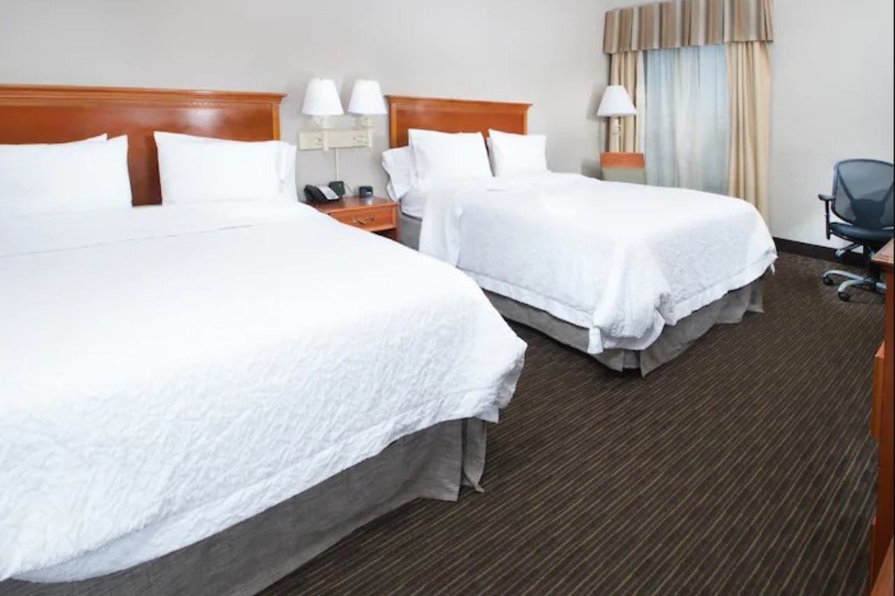 Hampton Inn Linden Εξωτερικό φωτογραφία